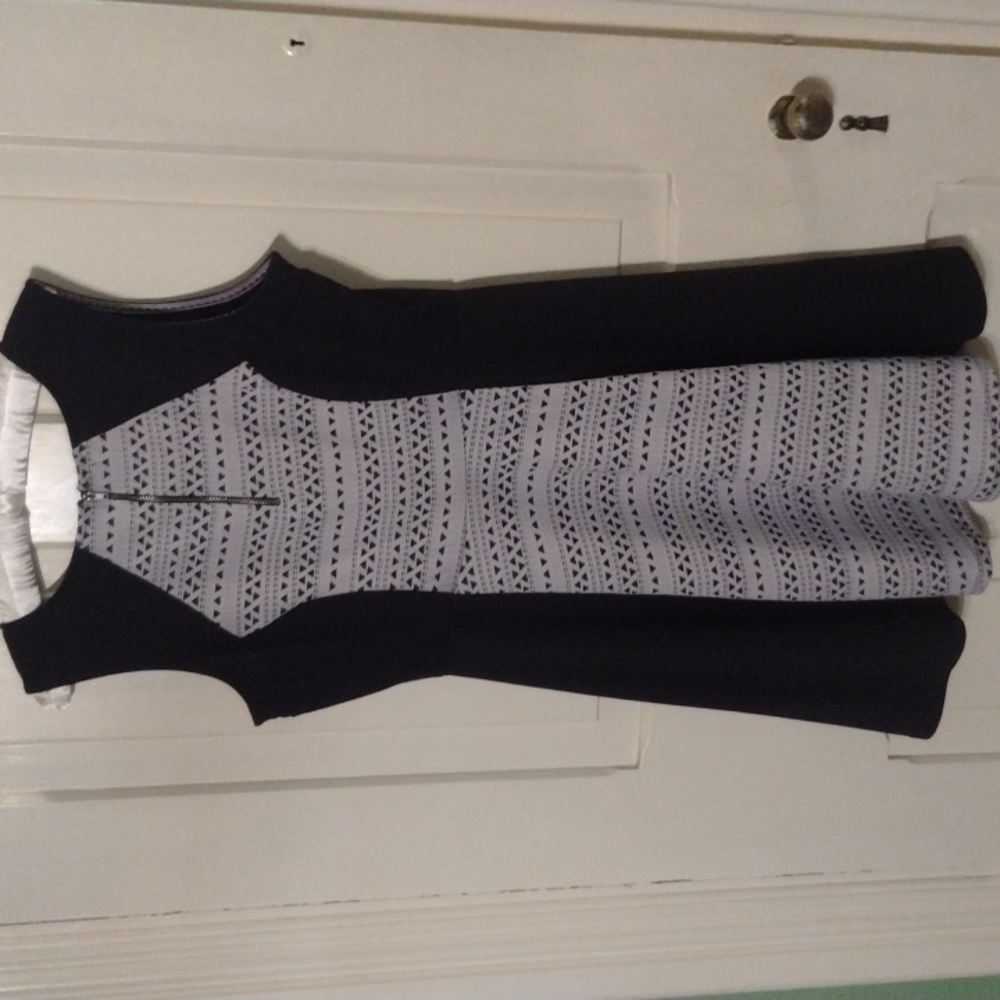 Triangle Dress - Picture 6 of 8